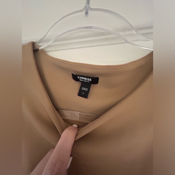 Express body contour almond tank size L - Picture 2 of 2